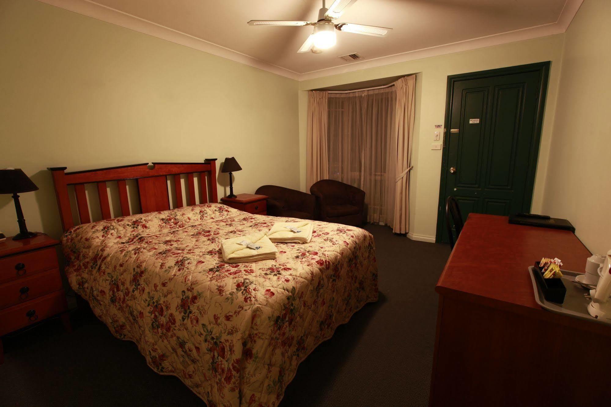 Miranda Lodge Canberra Kültér fotó